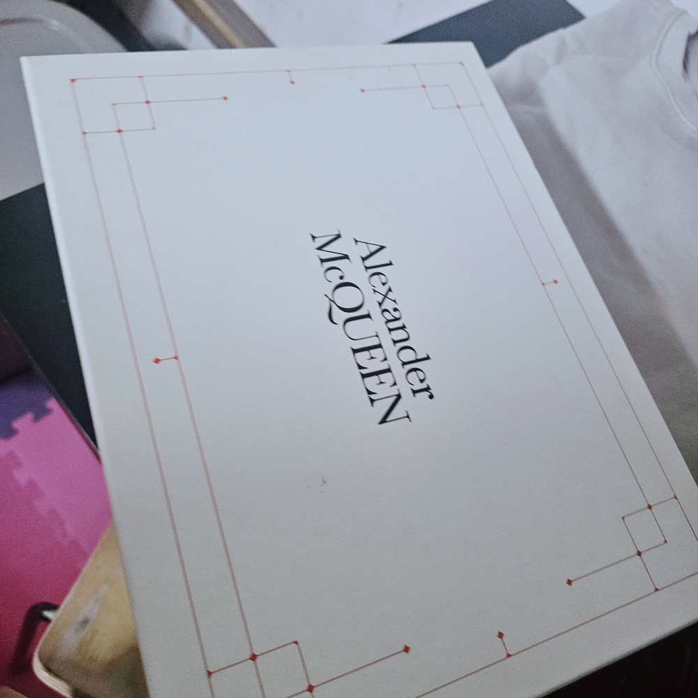 Alexander McQueen White and Peach Sneakers - Picture 2 of 7